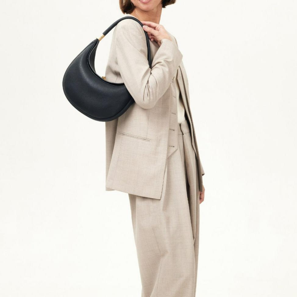 Noa Crescent Bag