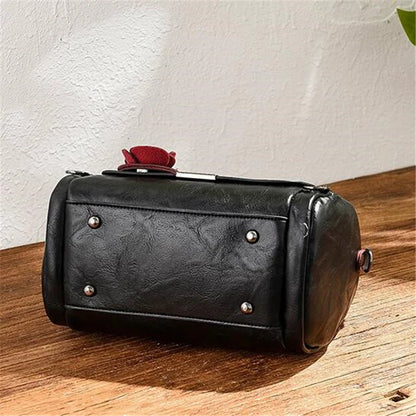 Fashion Women Shoulder Bag with Flower Pendant