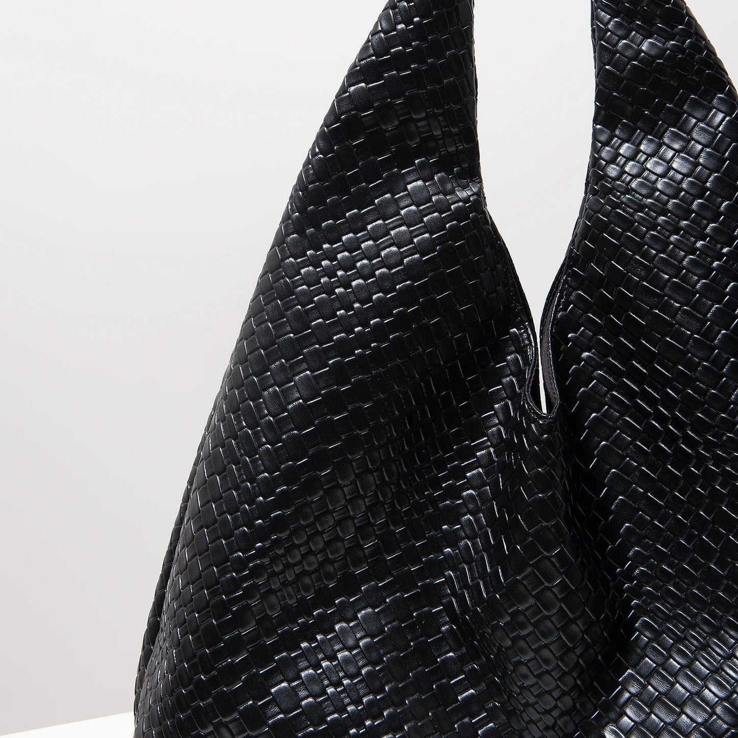 Alix Woven Carryall